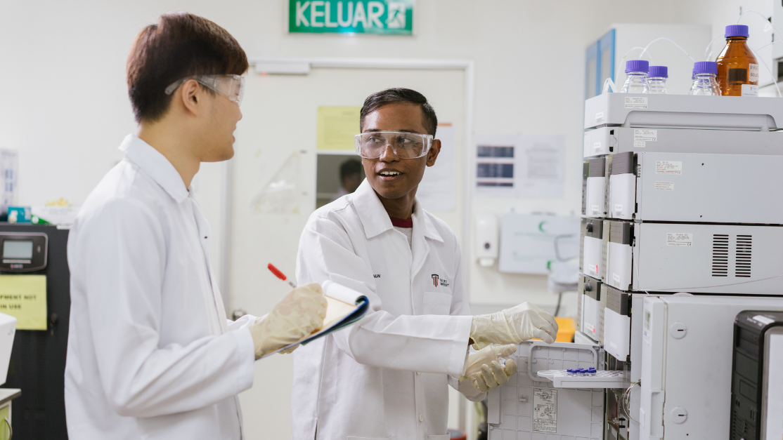 2 students checking on medical products