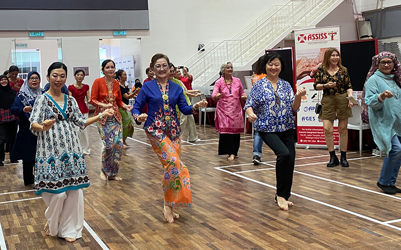 Cultural flash mob dance 