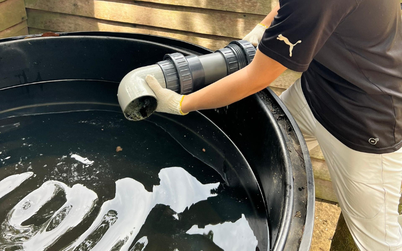 Students installing the water gutters 