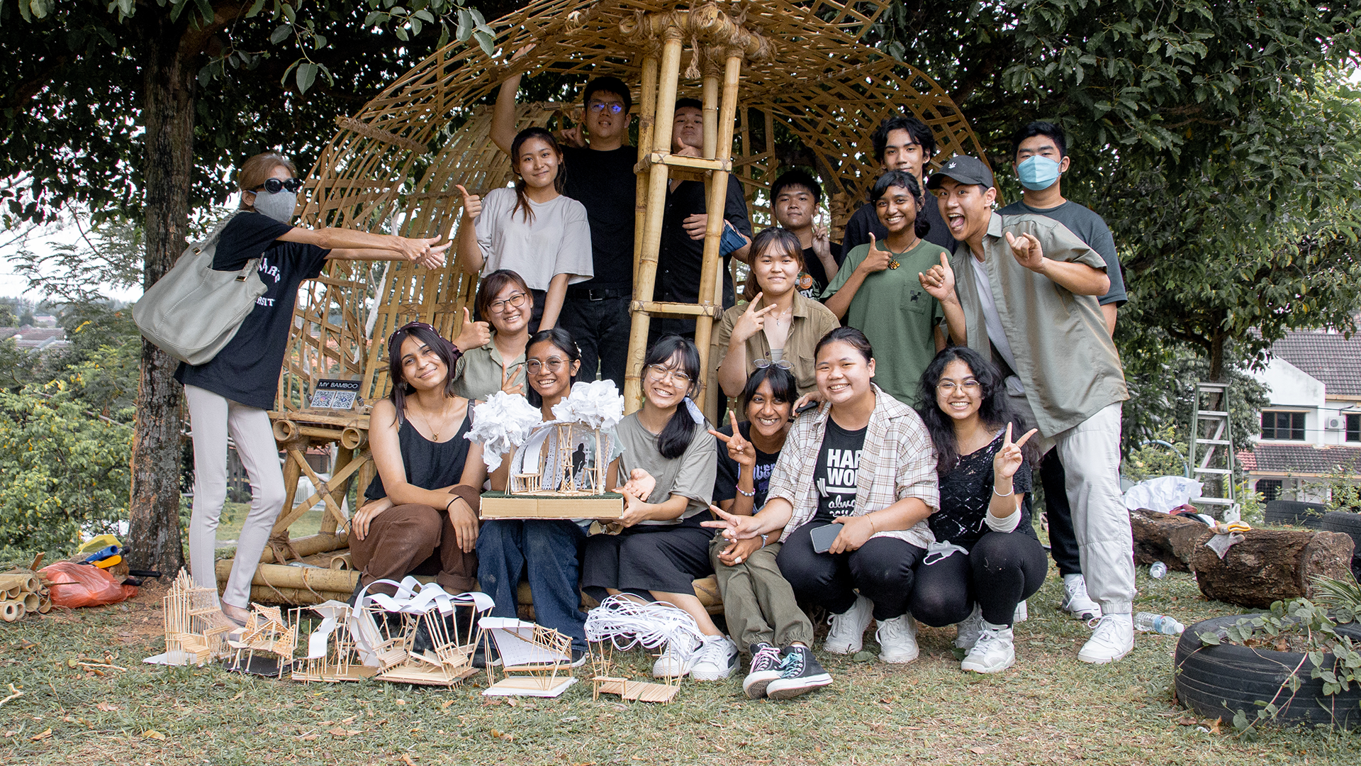 Group of Taylor's architecture student working on the bamboo projects