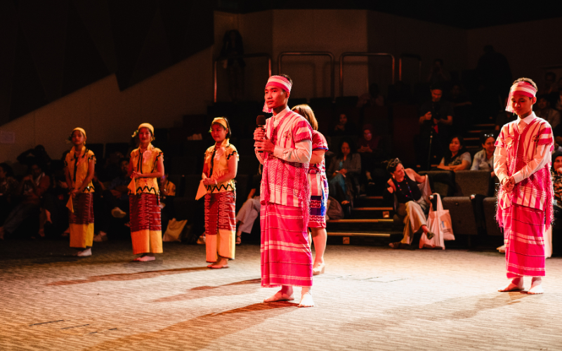 Day 1 of the conference ended with a stunning Karen Don Dance by the Malaysia Karen Organisation. Karen is an ethnic group primarily found in Myanmar and Thailand. 