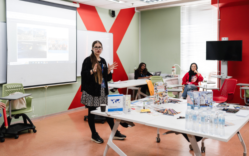 Jade Roberts (Research Fellow, the Peter McMullin Centre on Statelessness, University of Melbourne) facilitated a workshop on the next generation of Statelessness Scholars.