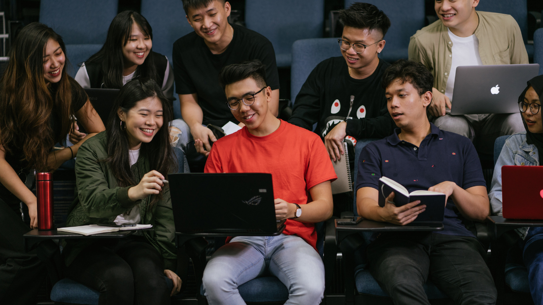 Taylor's students engage in discussion