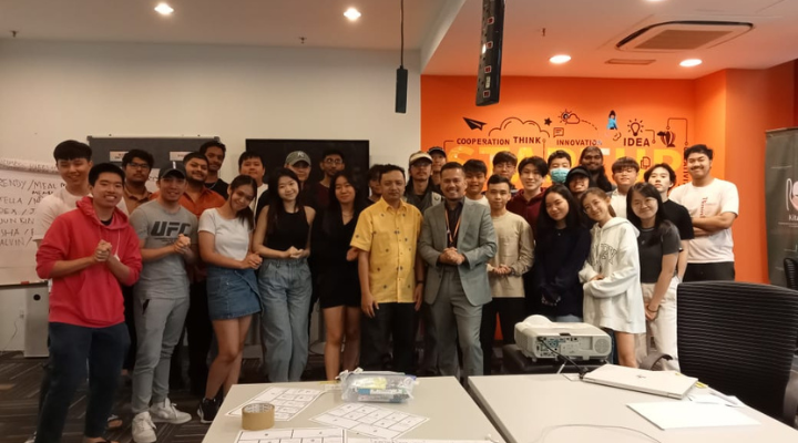 Group photos for participants of the workshop