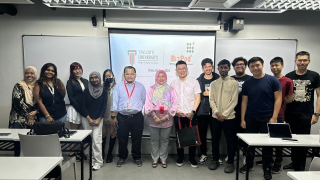 group photo with speaker