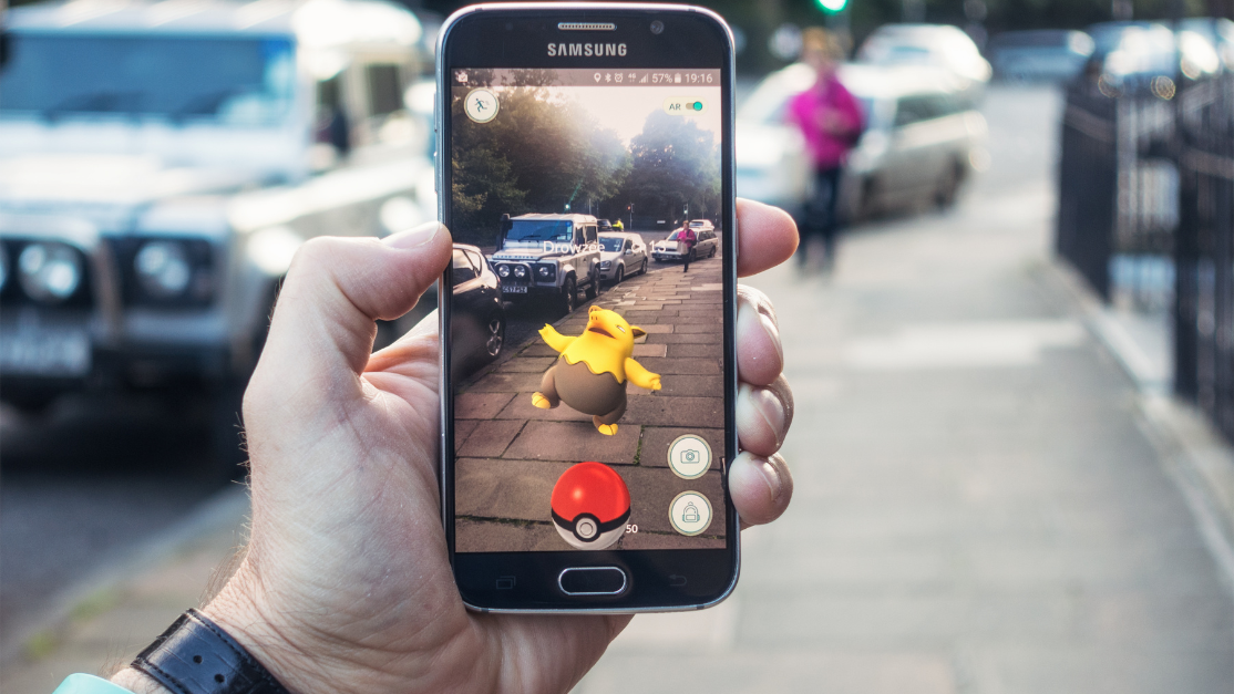 usage of augemented reality through a samsung phone