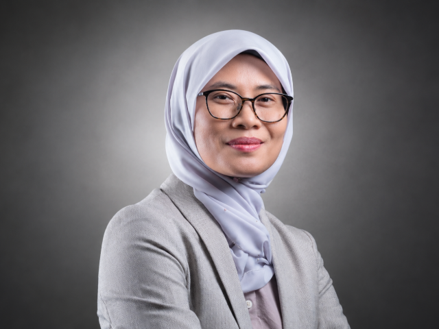 Associate Professor Ts Dr Aslina Baharum profile photo
