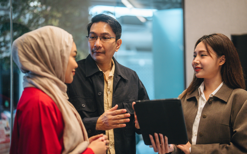 Group having discussion