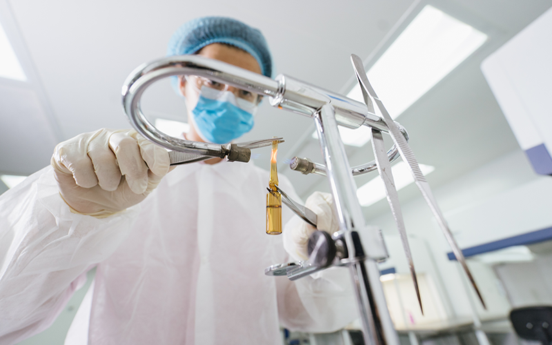 Taylor's student in the lab