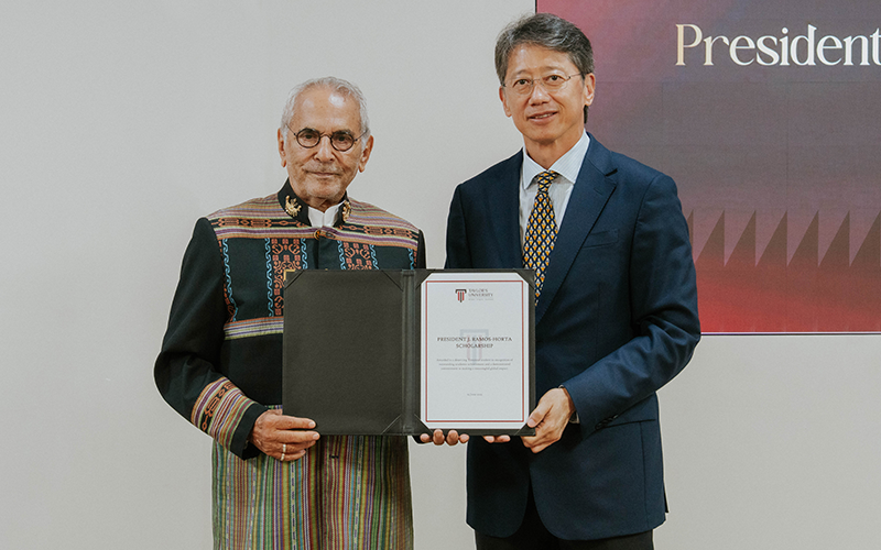 Dato Loy and Jose Ramos Horta