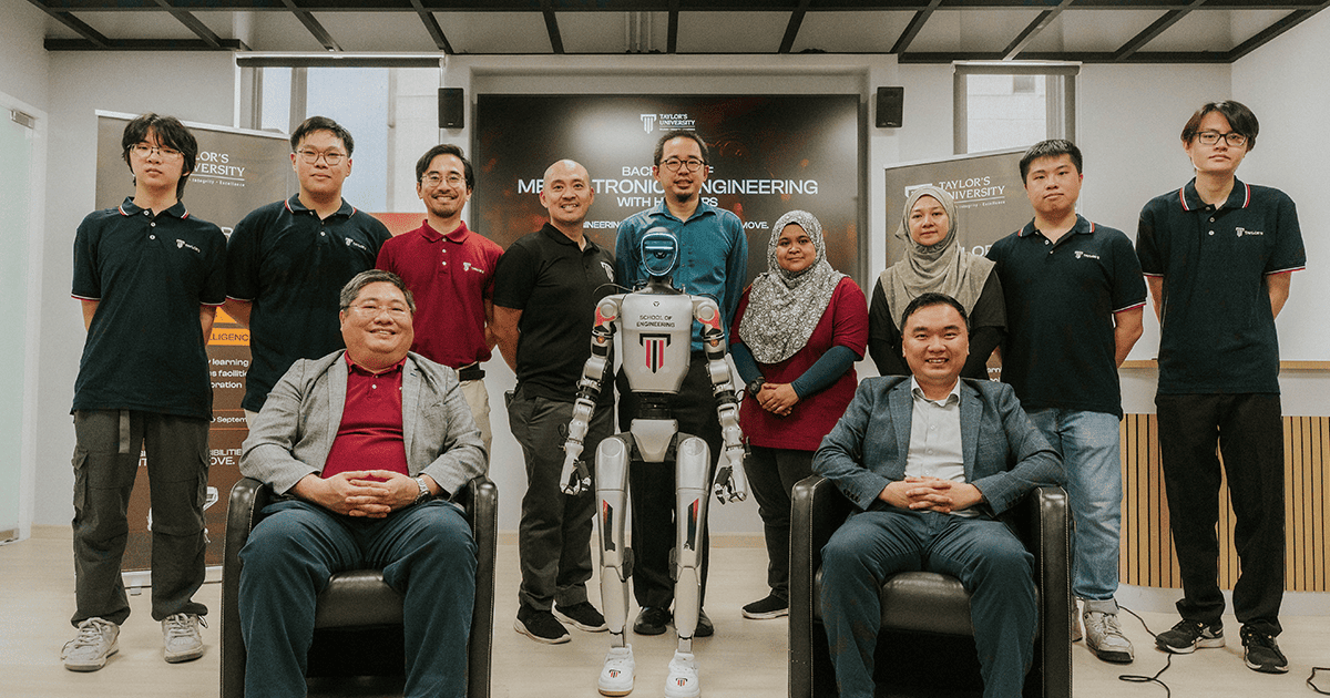Group photo for the launch of the event