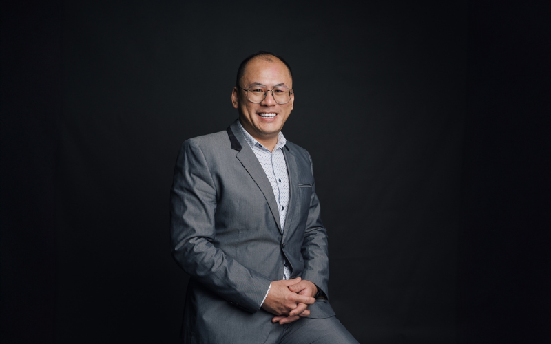 portrait of professor siong choy chong