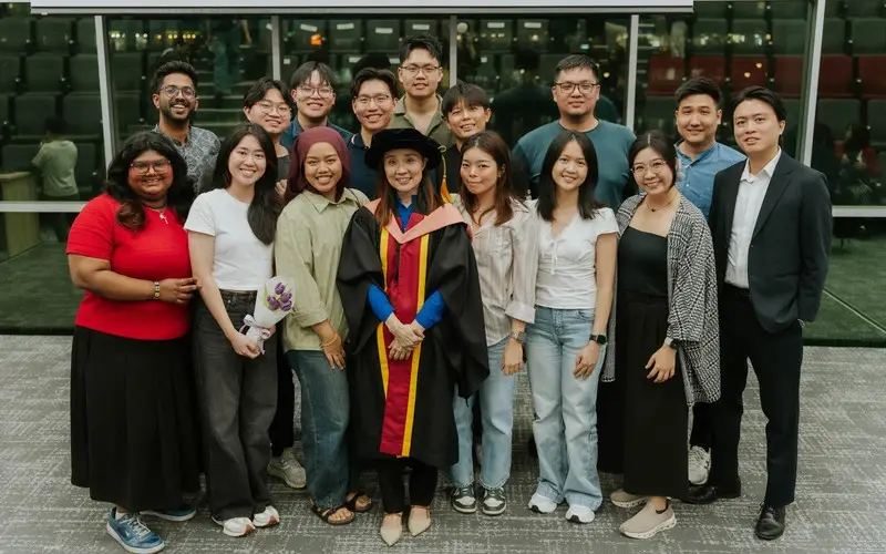 Professor Chong with students after her inaugural lecture