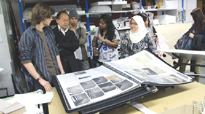 Architecture student participate in a field trips