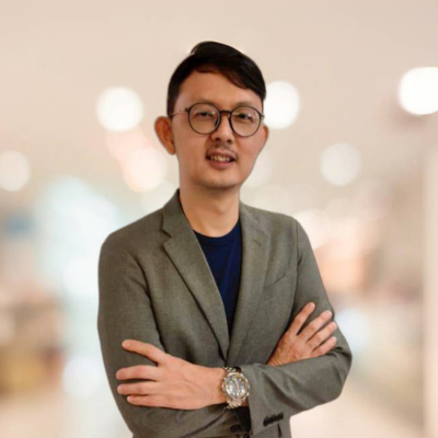 Portrait photo for Dr Lin Woon Leong 