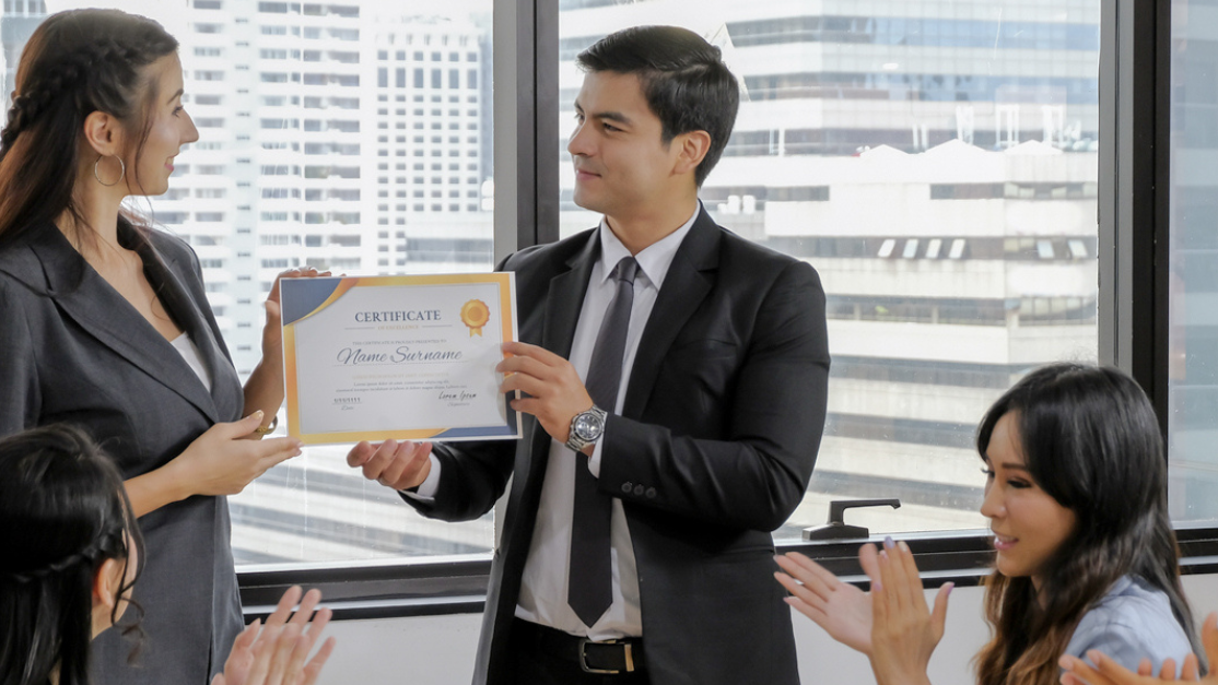 Taylor's business student received certificate from industry partner