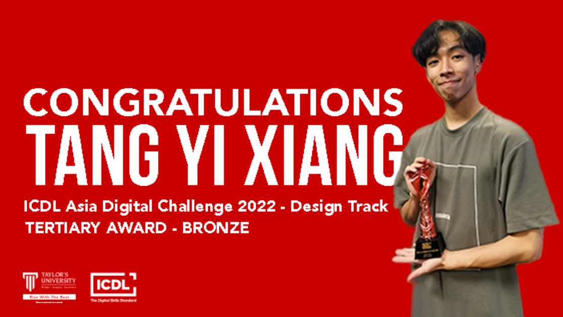 Taylor's Tang Yi Xiang holding the trophy