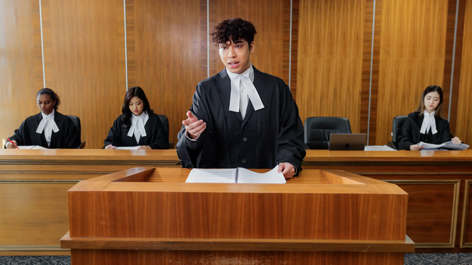 Taylor's law student in the moot court
