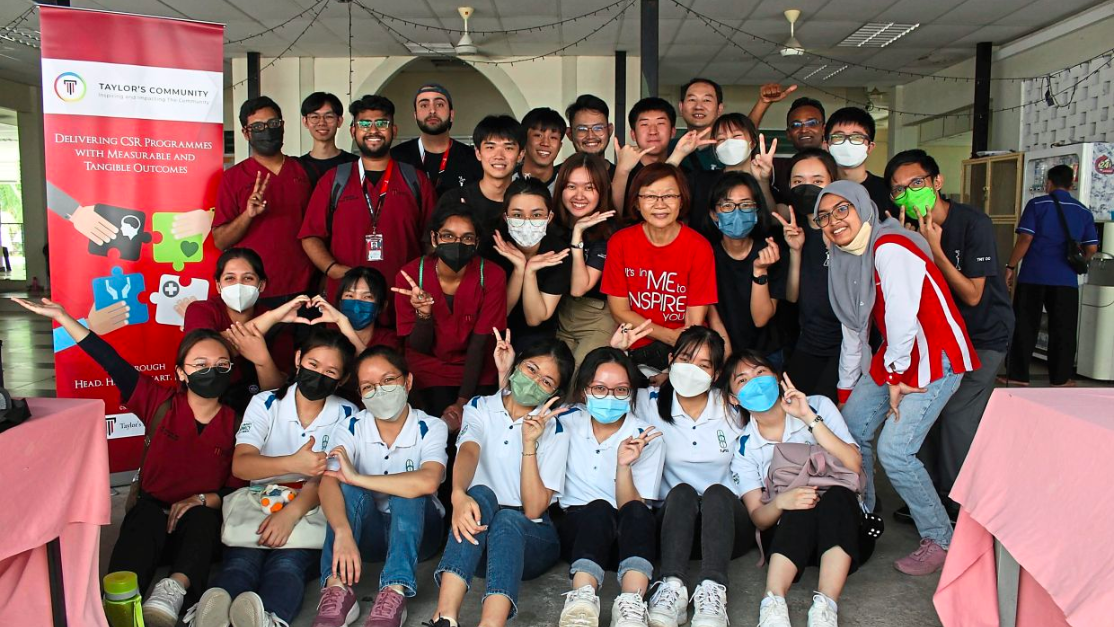 Conducting Free Blood Cholesterol Tests for PPR Kampung Muhibbah Residents
