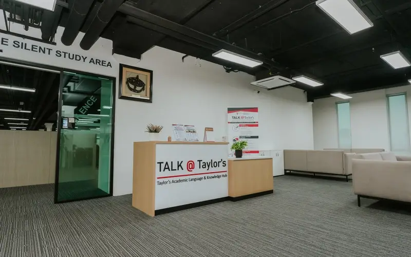 The TALK@Taylor's reception desk at Block C, Level 6, Lakeside Campus