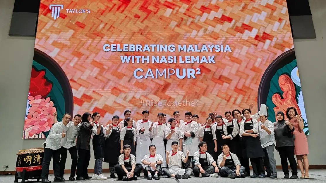 Campur2-Nasi-Lemak